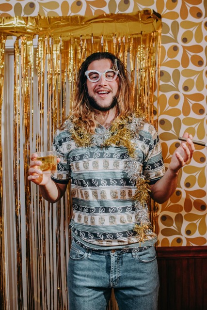 Ragazzo Che Festeggia