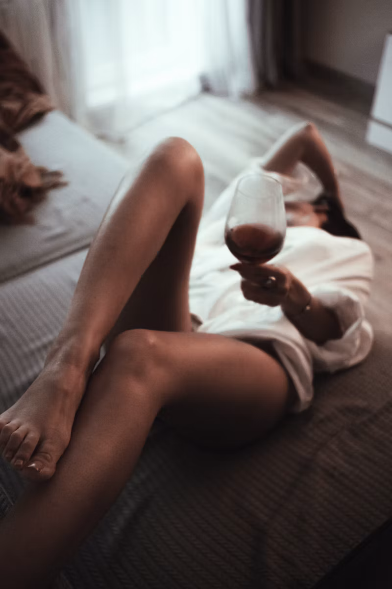 Donna Sexy Beve Vino